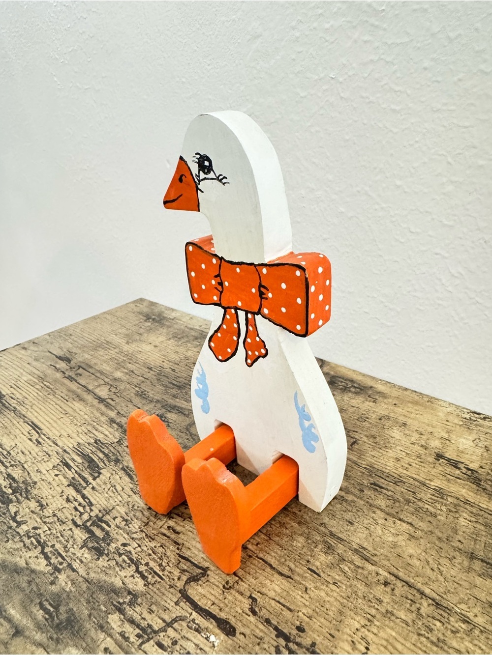 Wooden Goose Shelf Sitter Orange Polka Dot Bow Dangling Legs - Picture 2 of 8